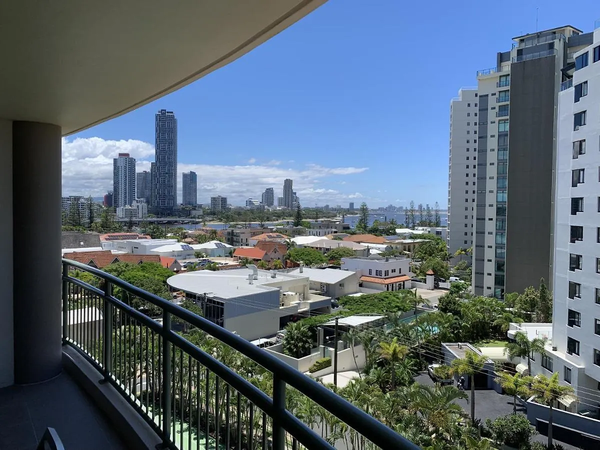 The Meriton Apartments On Main Beach Gold Coast 4*,  Australia