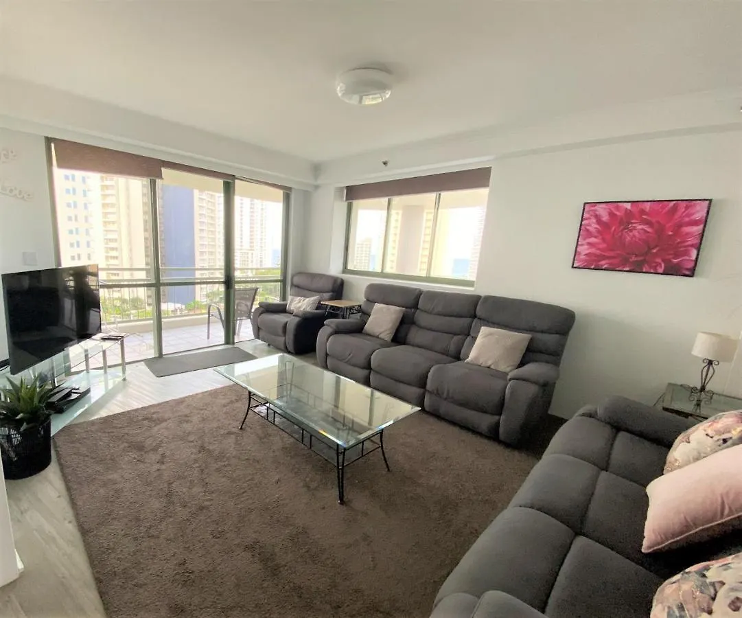 The Meriton Apartments On Main Beach Gold Coast 4*,  Australia