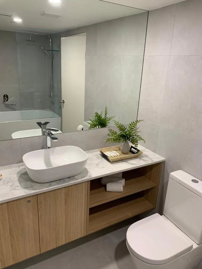 The Meriton Apartments On Main Beach Gold Coast Aparthotel