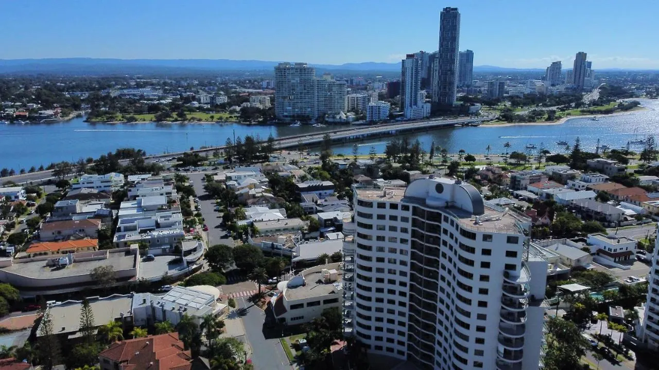 The Meriton Apartments On Main Beach Голд-Кост 4*,  Австралия