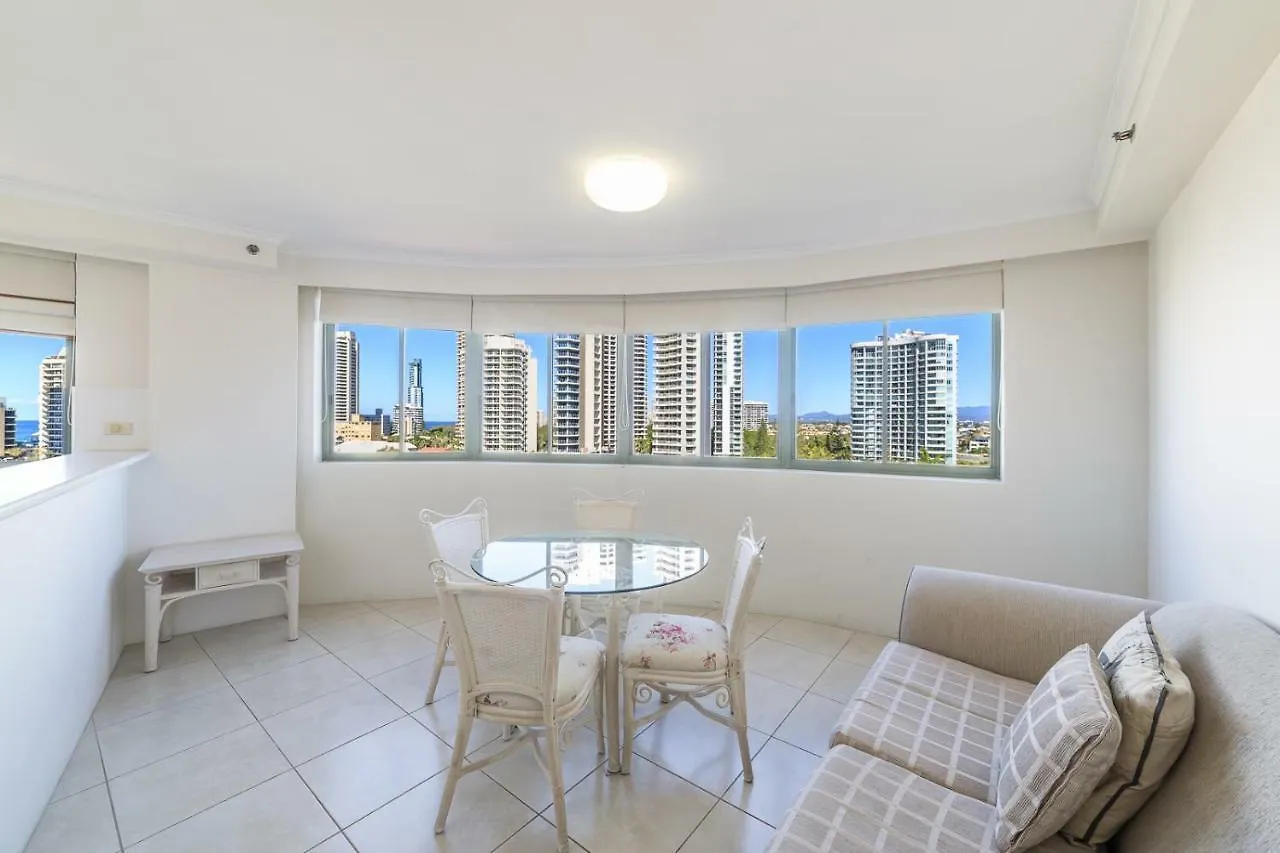 **** Апарт-отель The Meriton Apartments On Main Beach Голд-Кост Австралия
