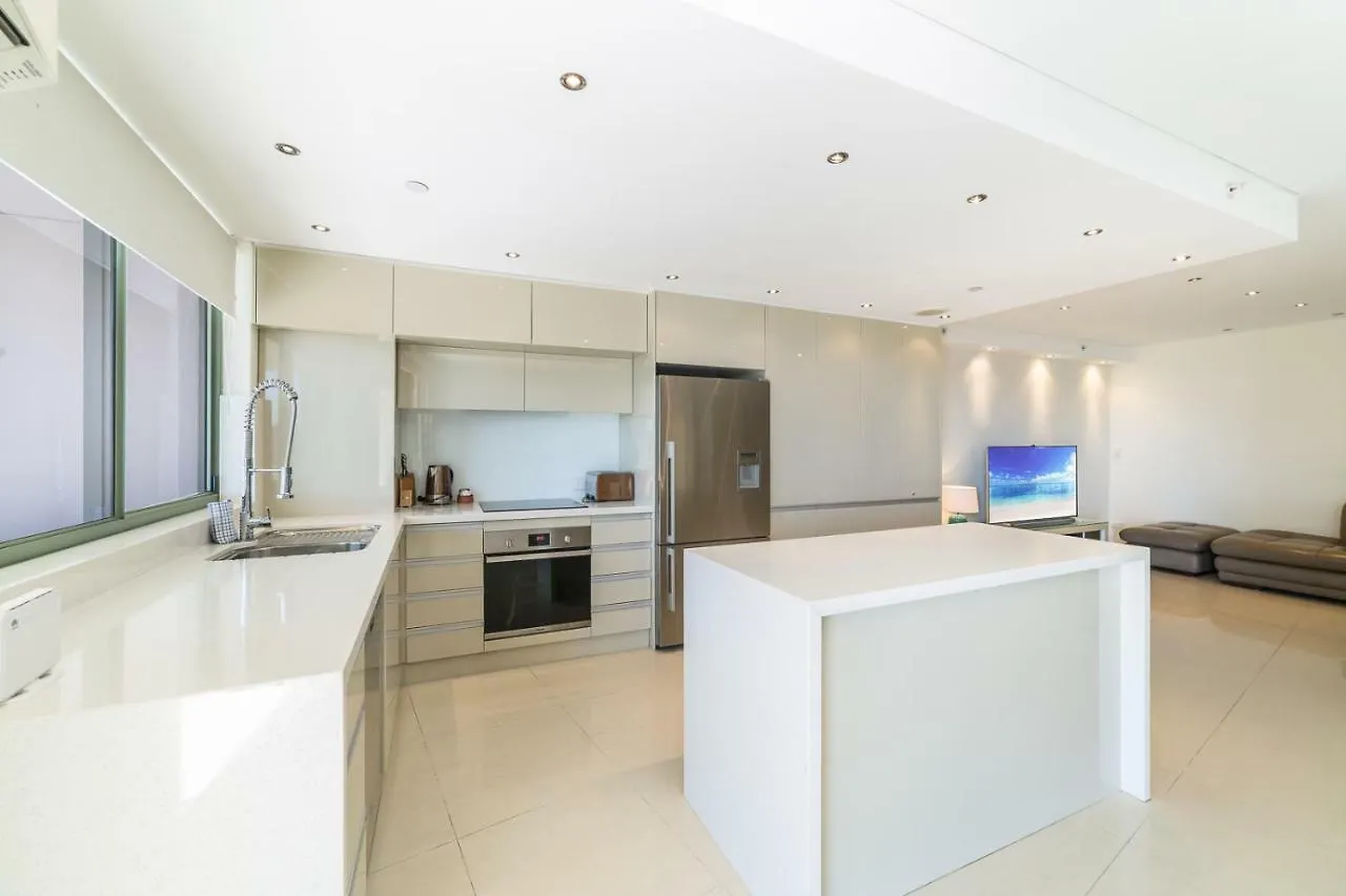 Aparthotel The Meriton Apartments On Main Beach Gold Coast